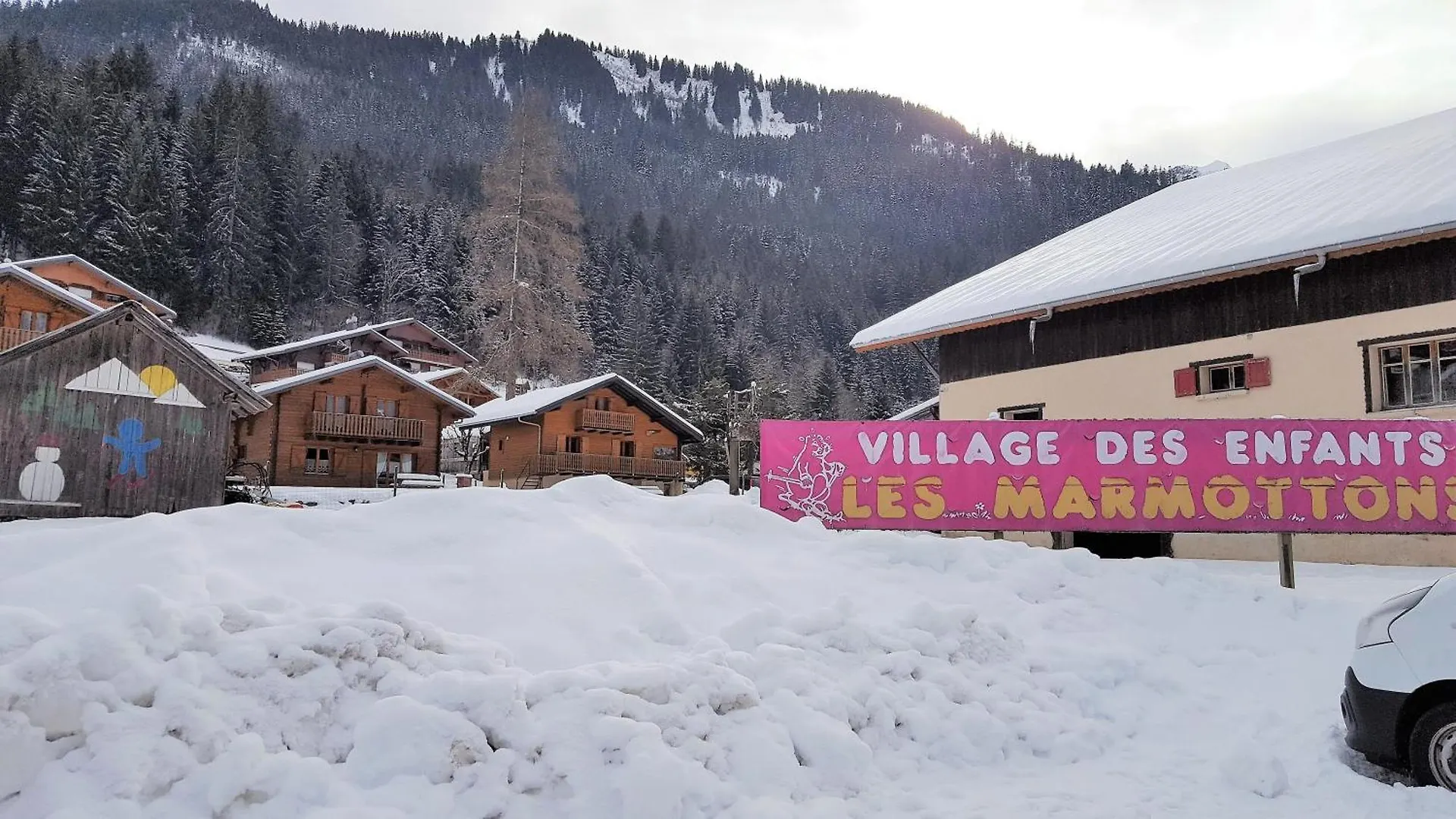 Chanterelle Veritable Chalet Au Calme,, Balancoire Chatel
